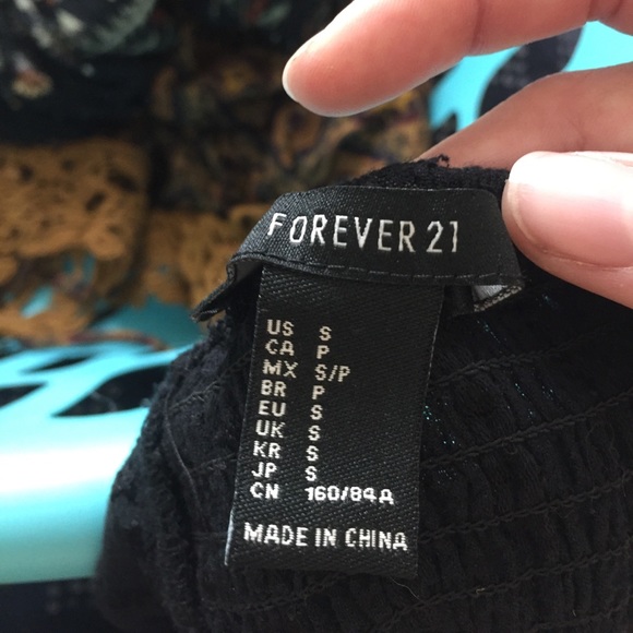 Halter Top - Picture 4 of 4